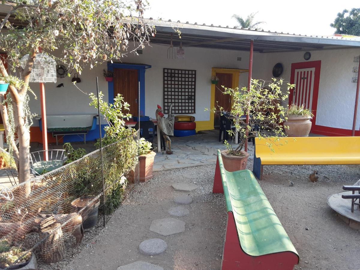 Kai-Oms Backpackers Lodge Outjo Zewnętrze zdjęcie