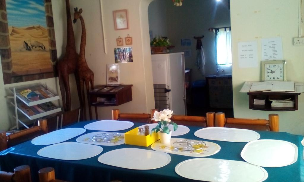 Kai-Oms Backpackers Lodge Outjo Zewnętrze zdjęcie
