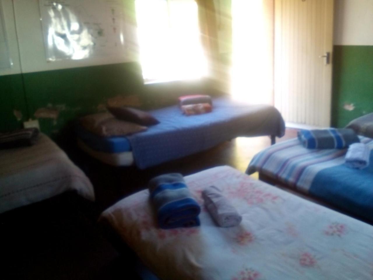 Kai-Oms Backpackers Lodge Outjo Zewnętrze zdjęcie